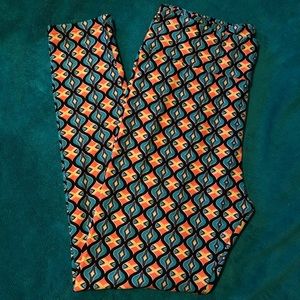 Lularoe TC Leggings- Buttery Soft- EUC-🍭